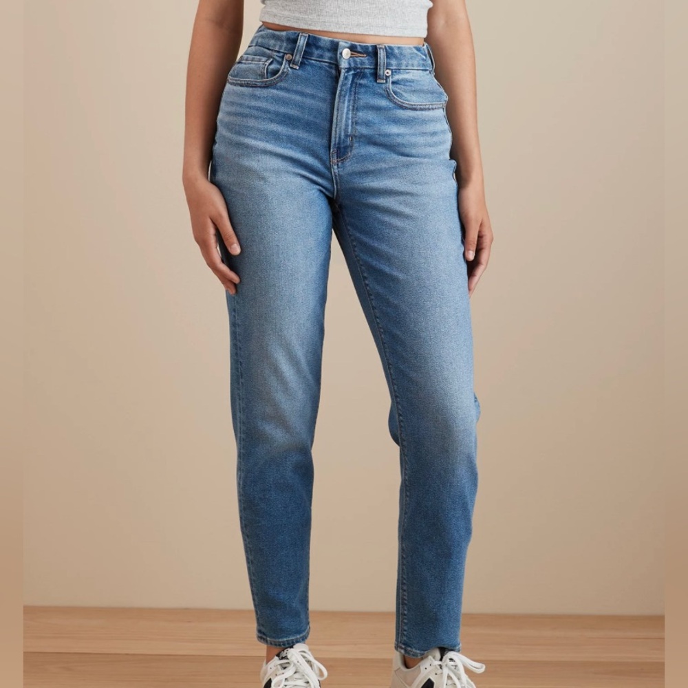 American Eagle Stretch Curvy Mom Jeans